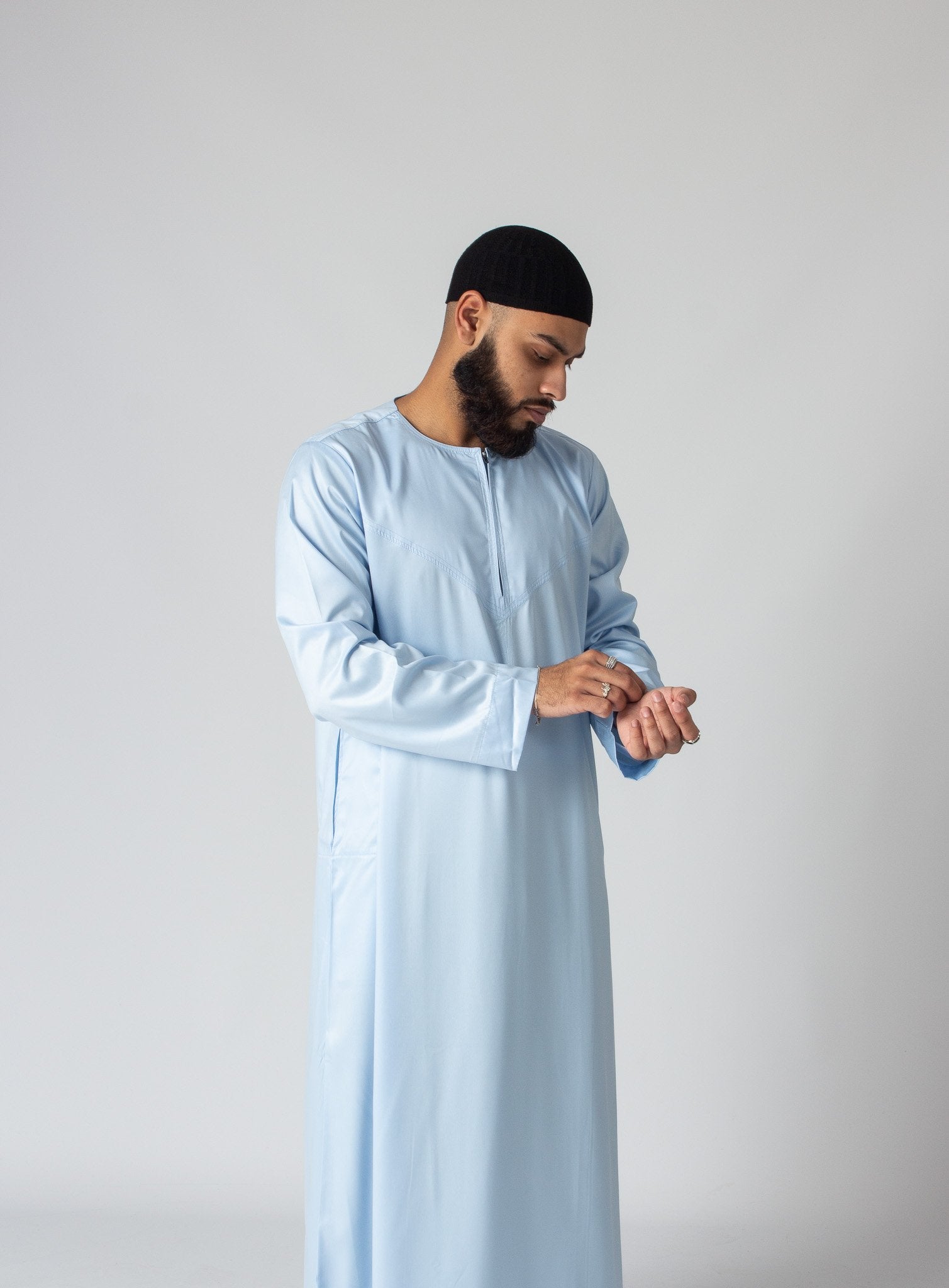 Omani Thobe