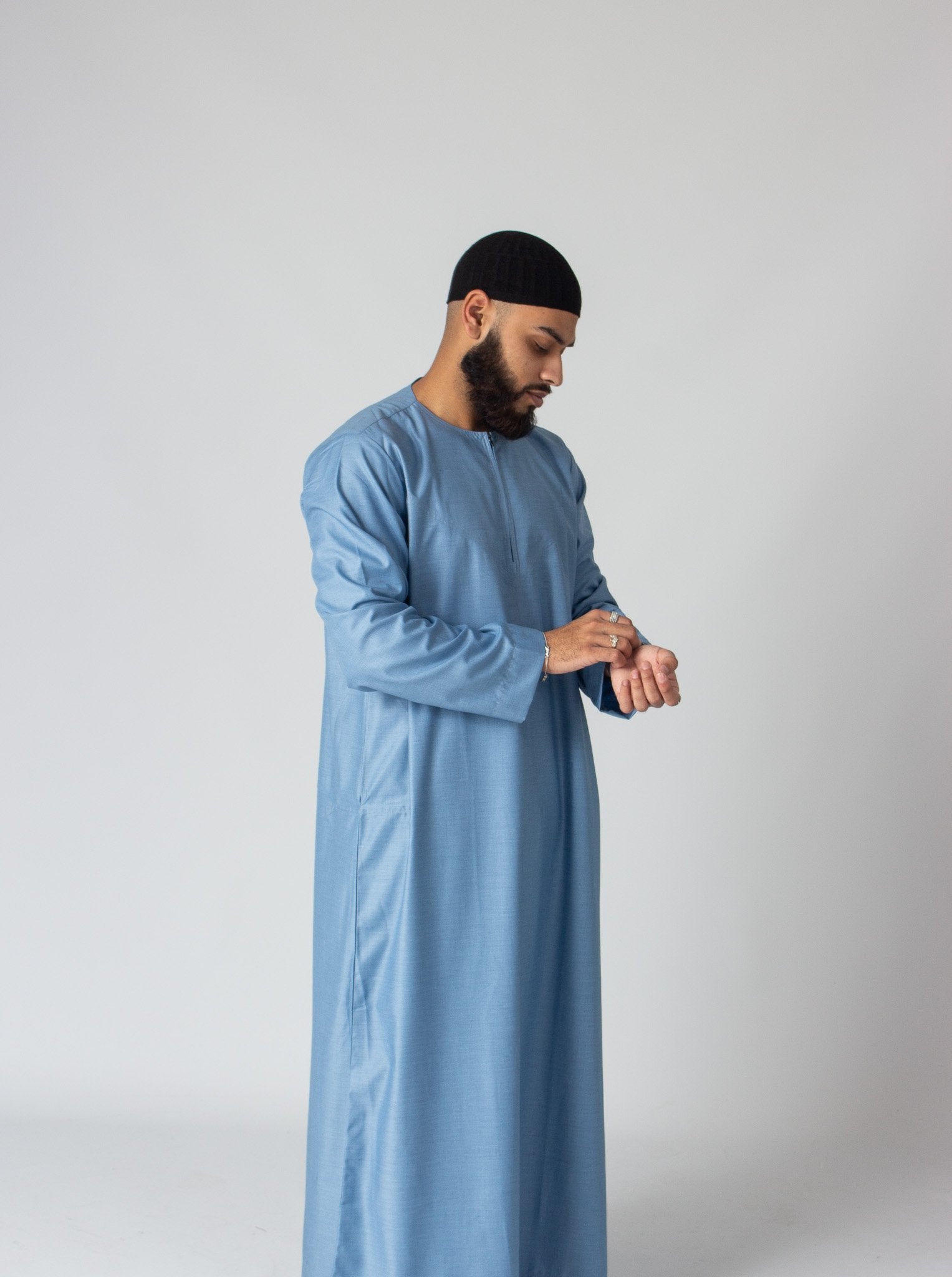Omani Thobe