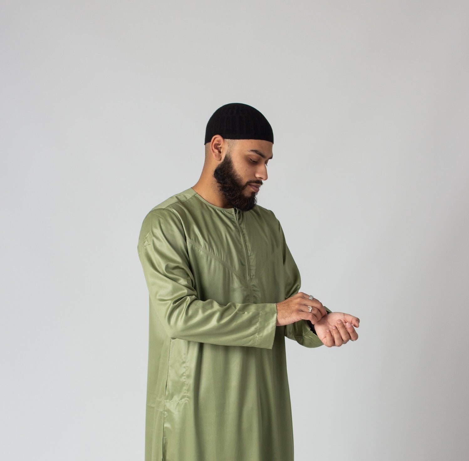 Omani Thobe