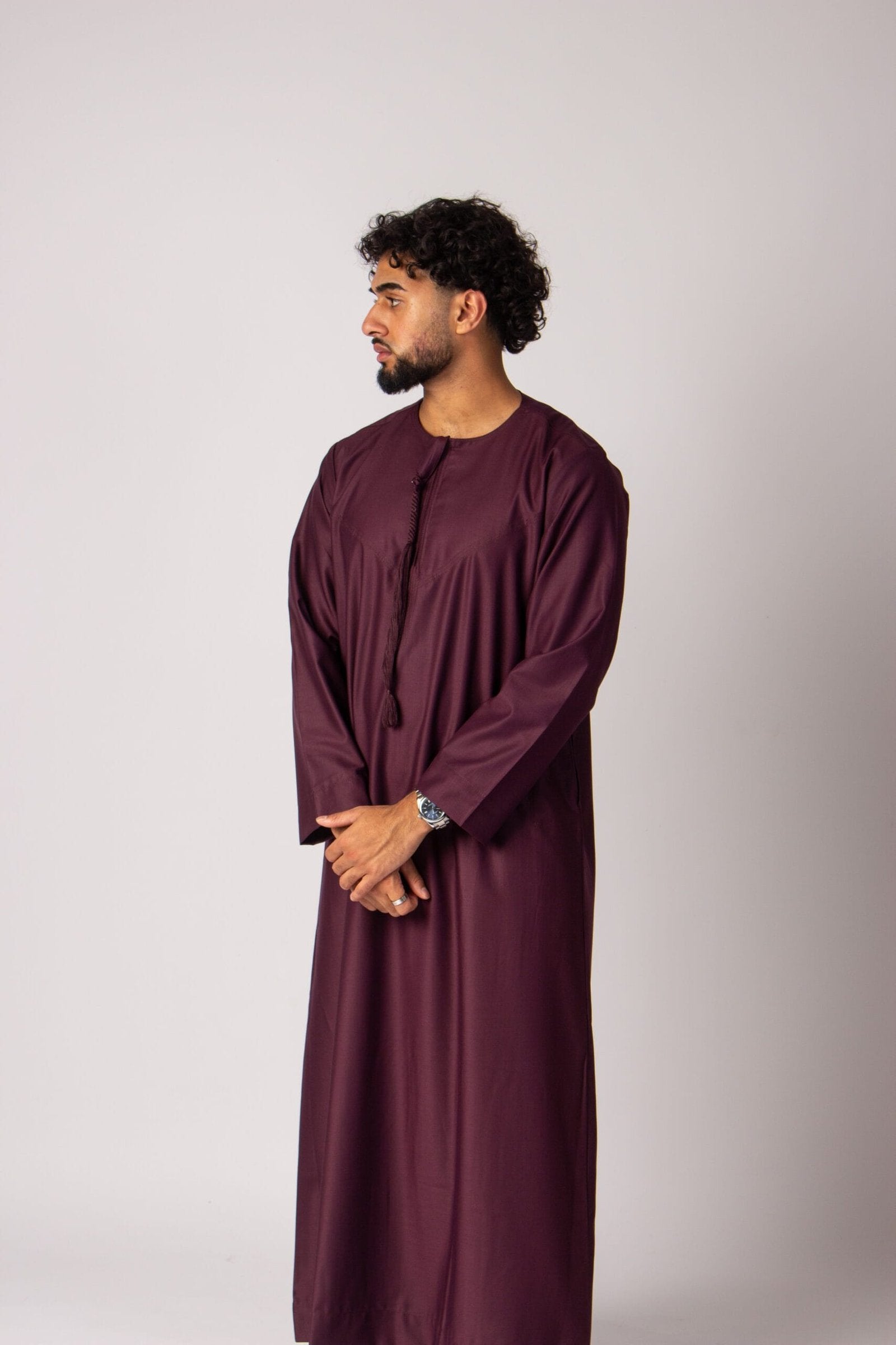 Emirati Thobe