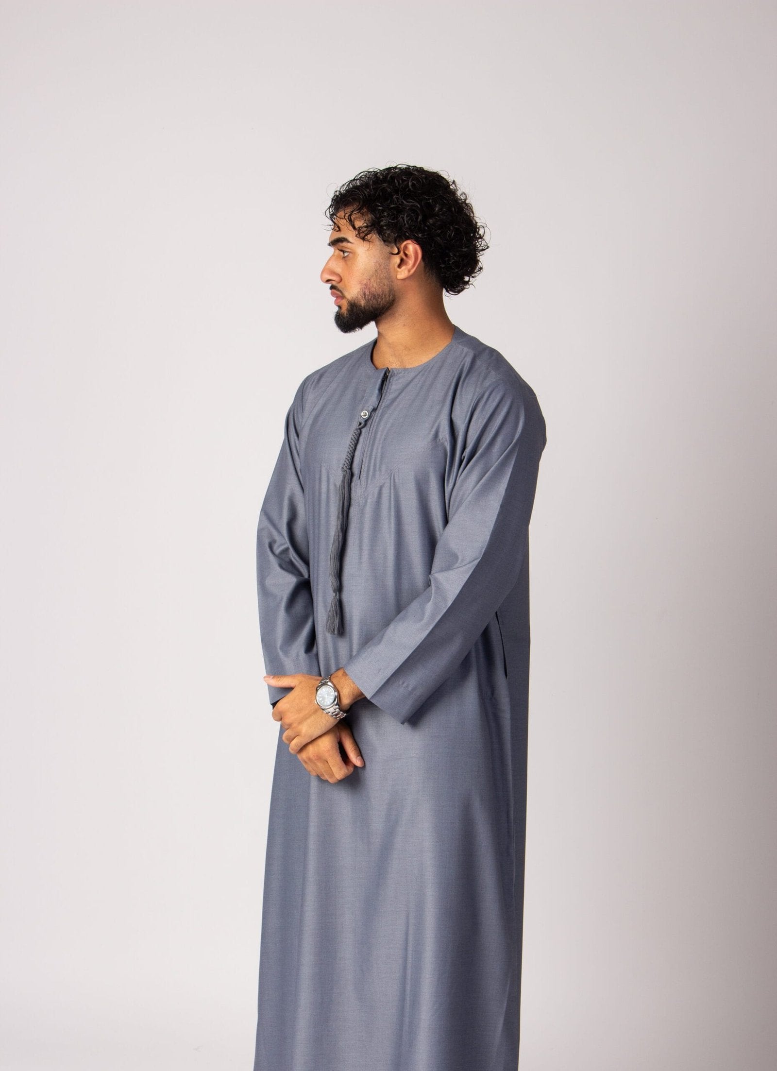 Emirati Thobe