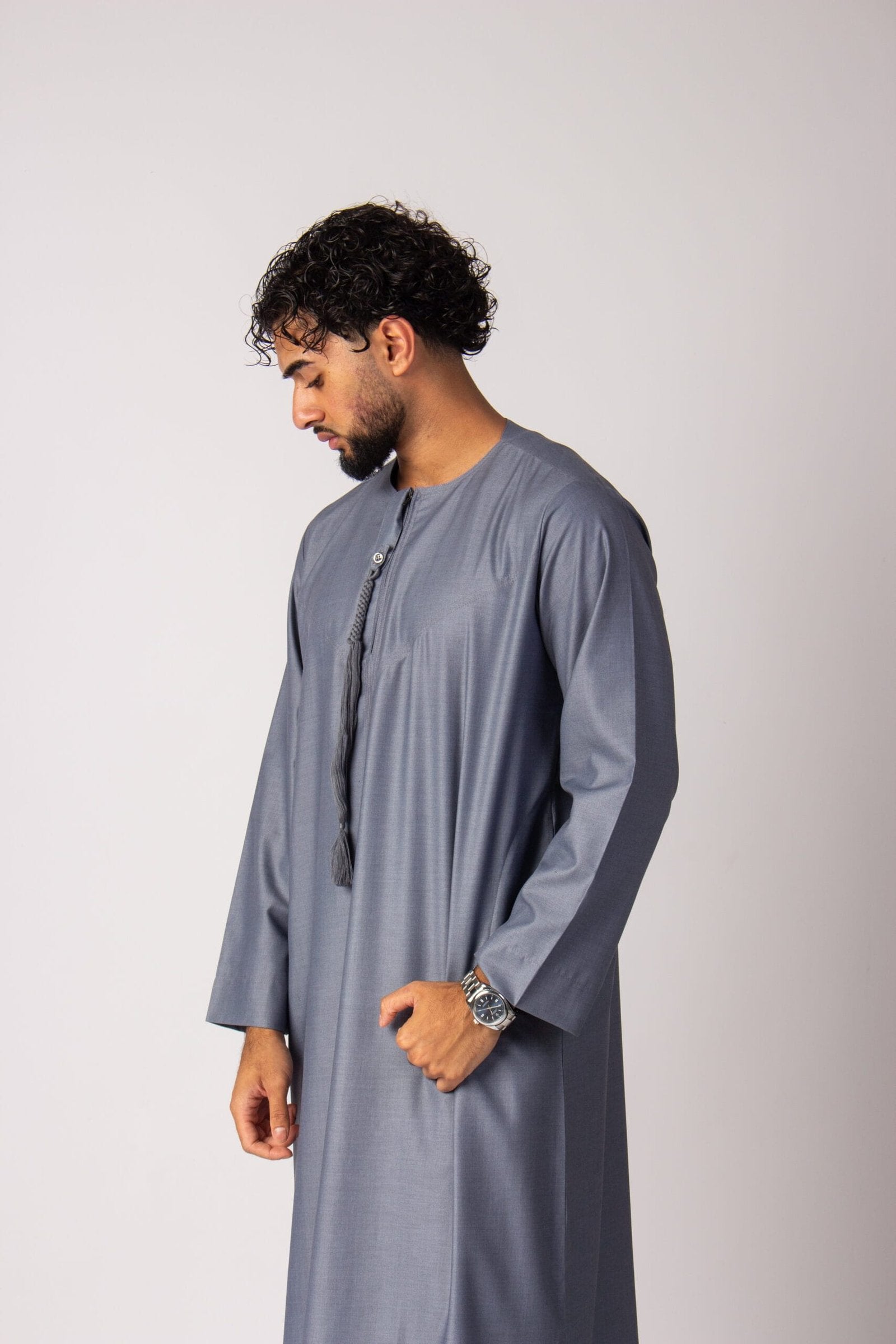 Emirati Thobe
