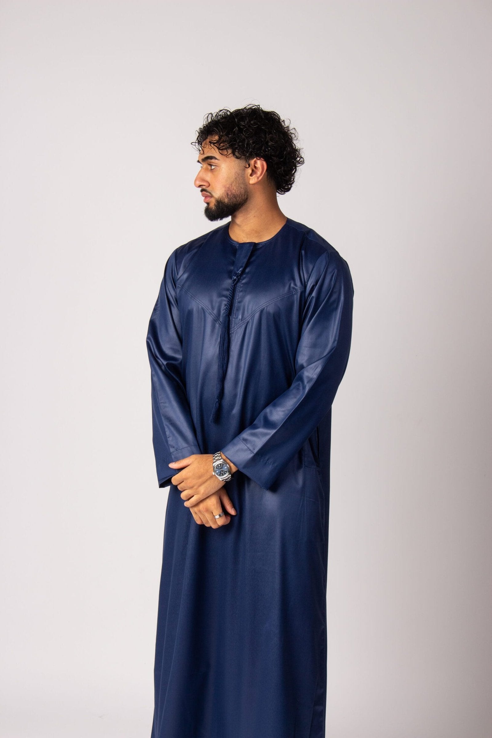Emirati Thobe