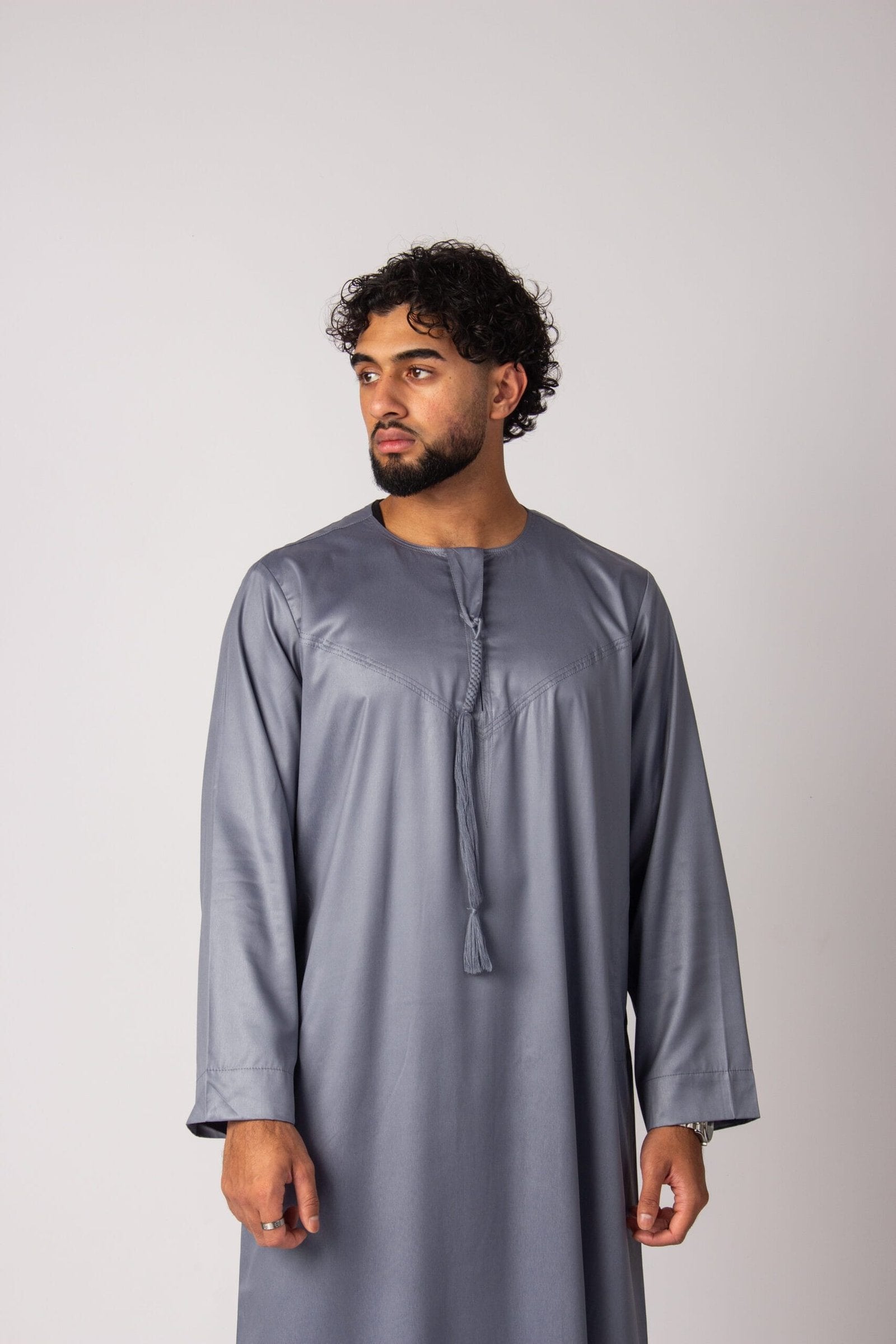 Emirati Thobe