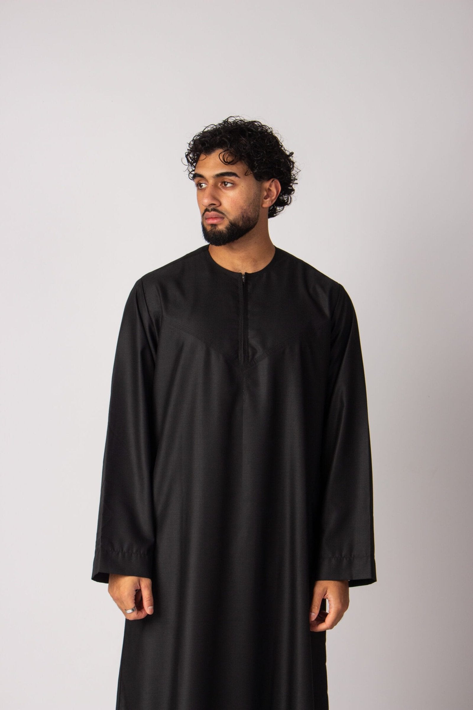 Omani Thobe