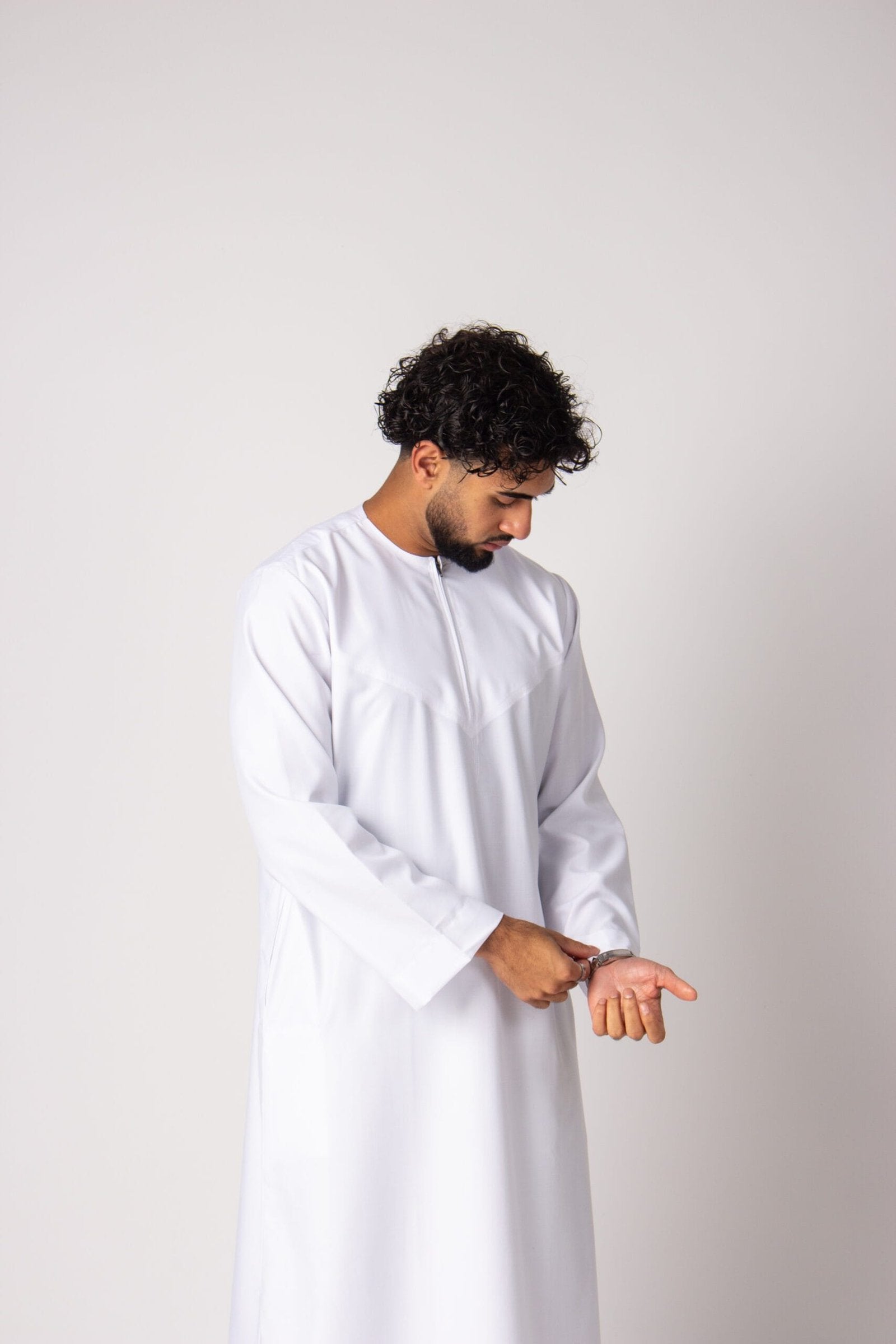 Omani Thobe