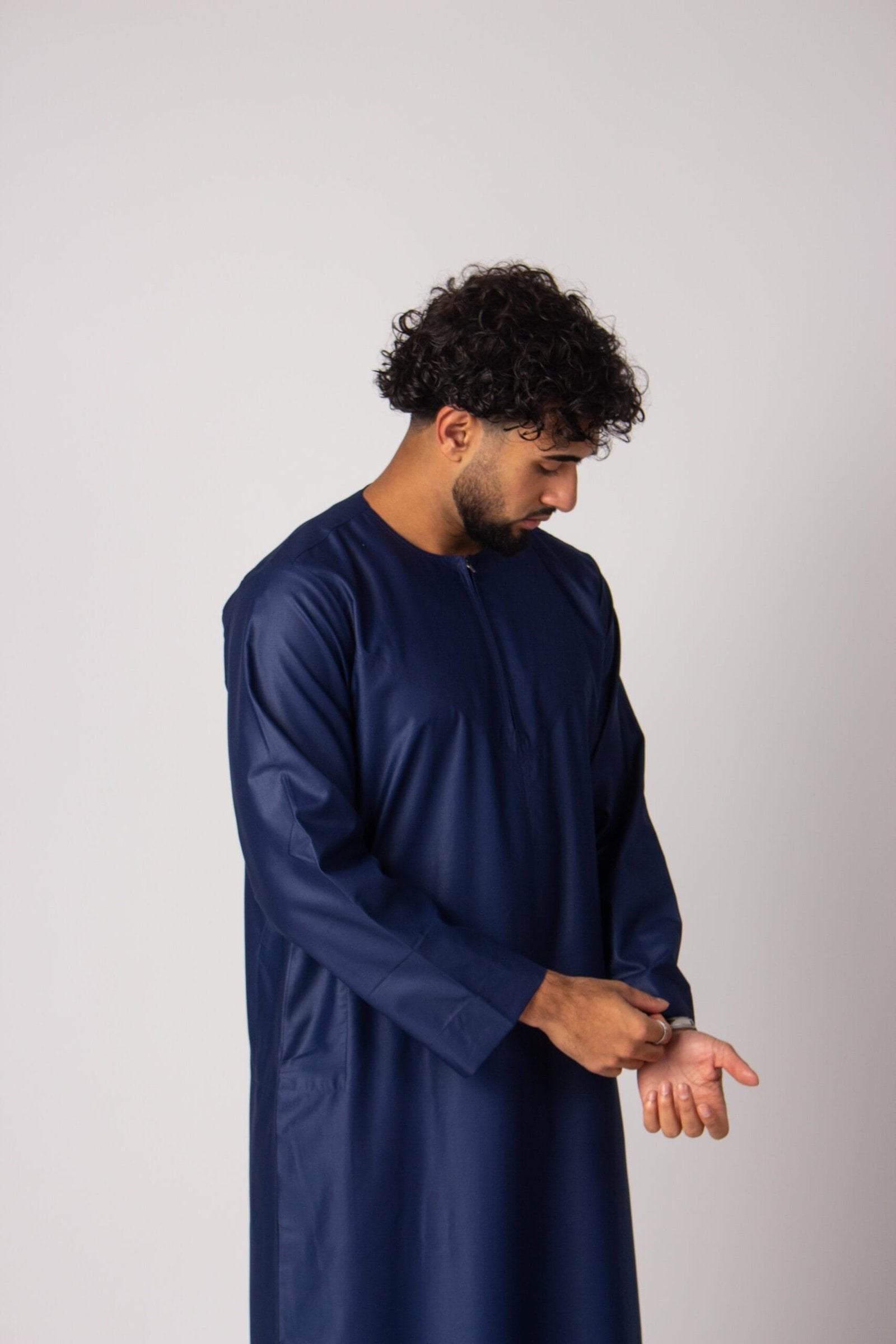 Omani Thobe