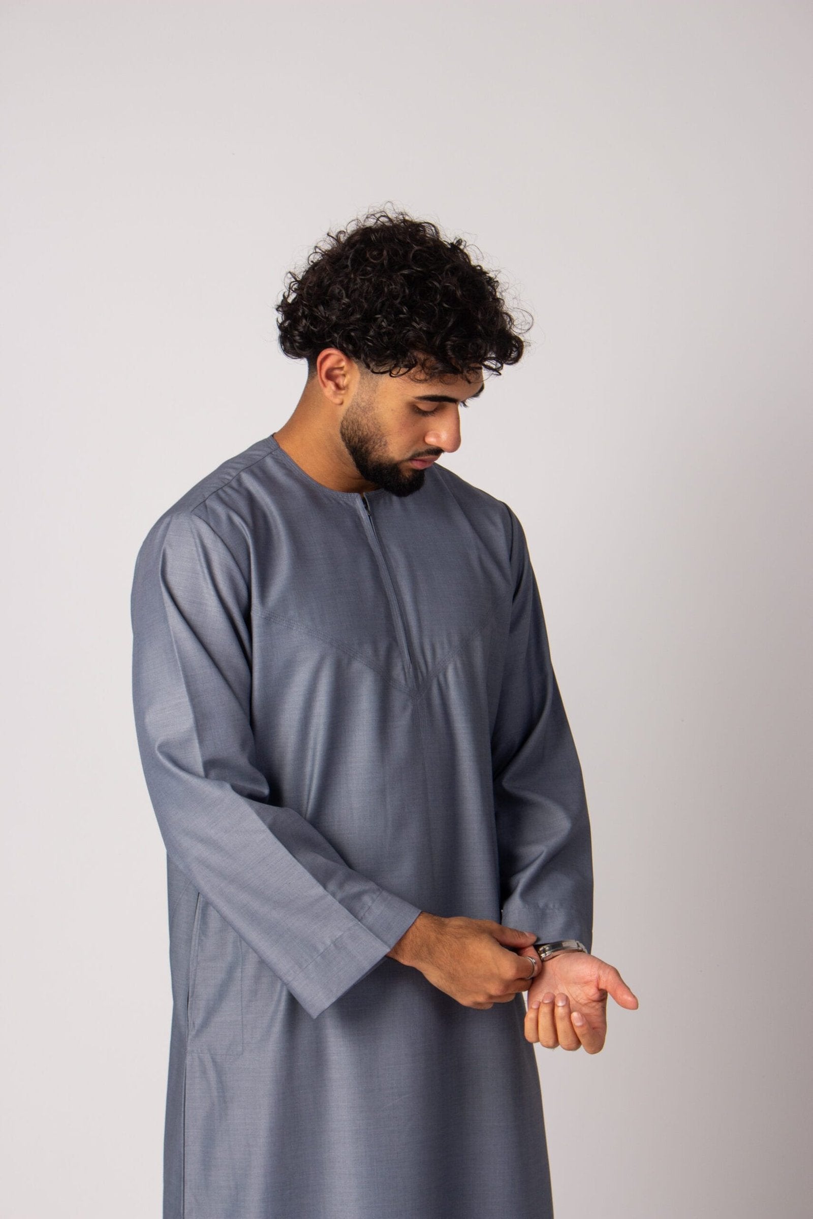 Omani Thobe