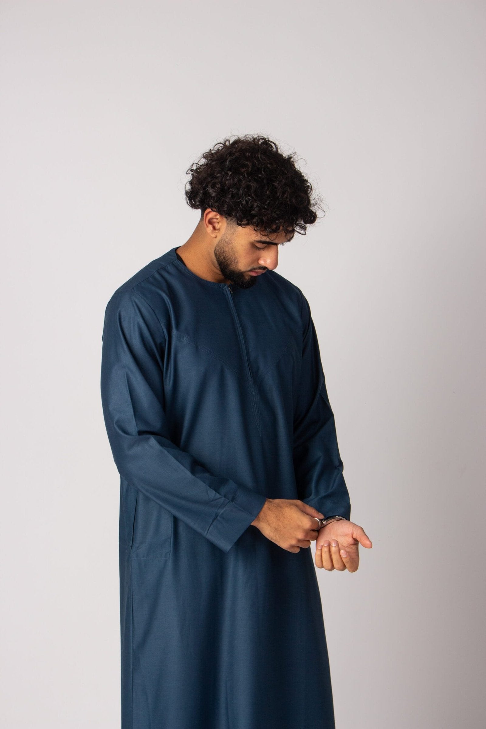 Omani Thobe