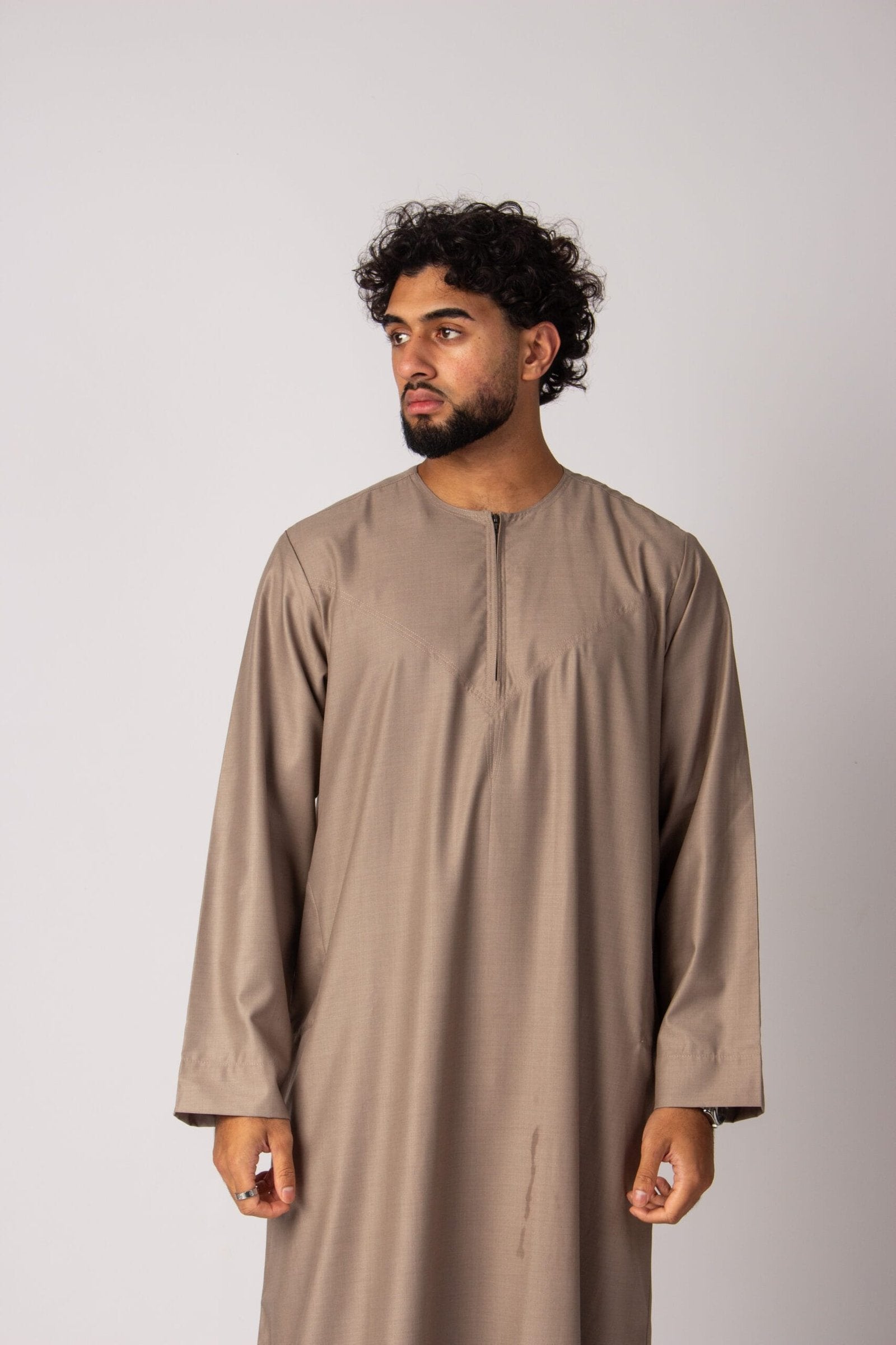 Omani Thobe