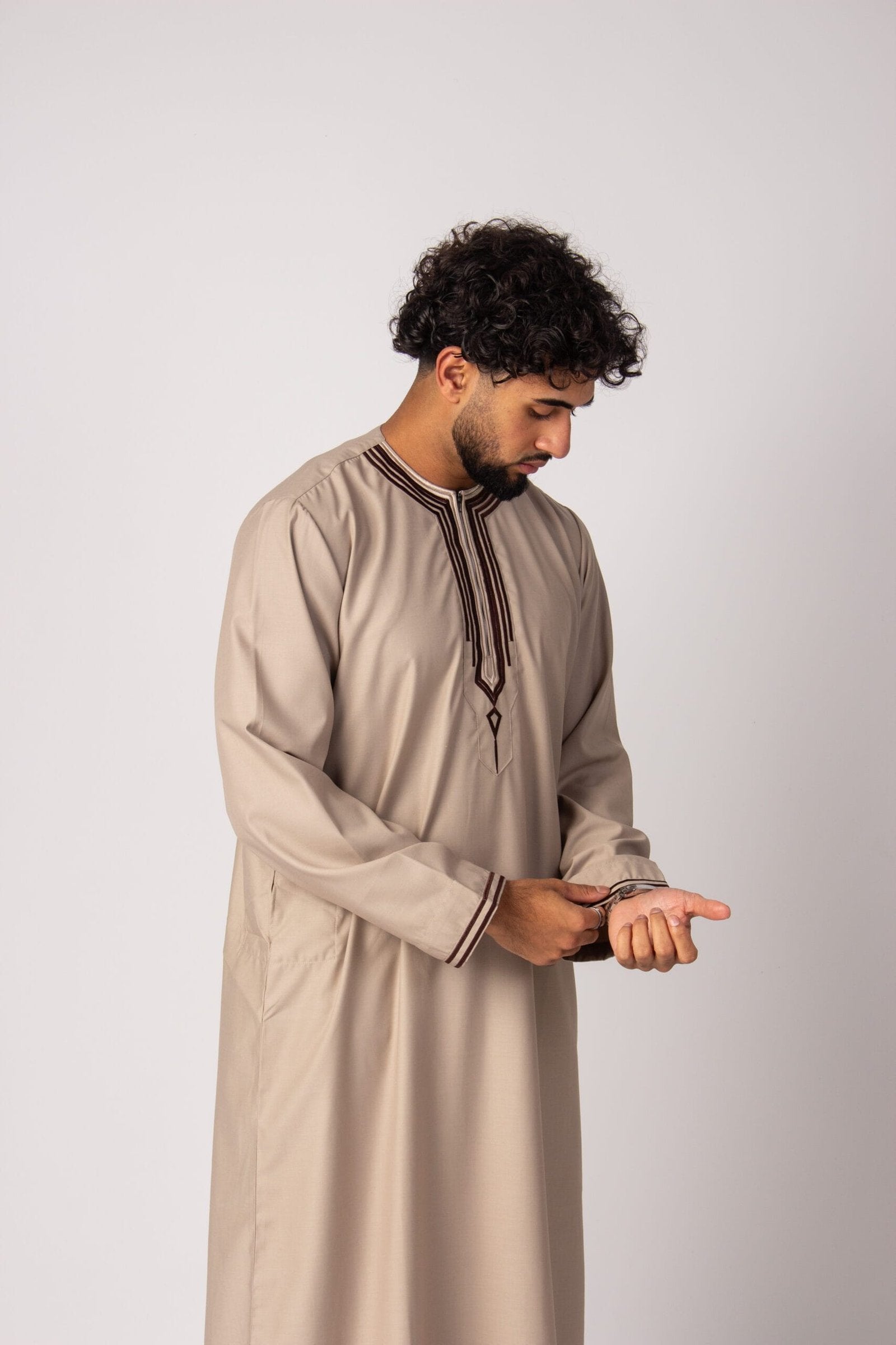 Embroidery Thobe
