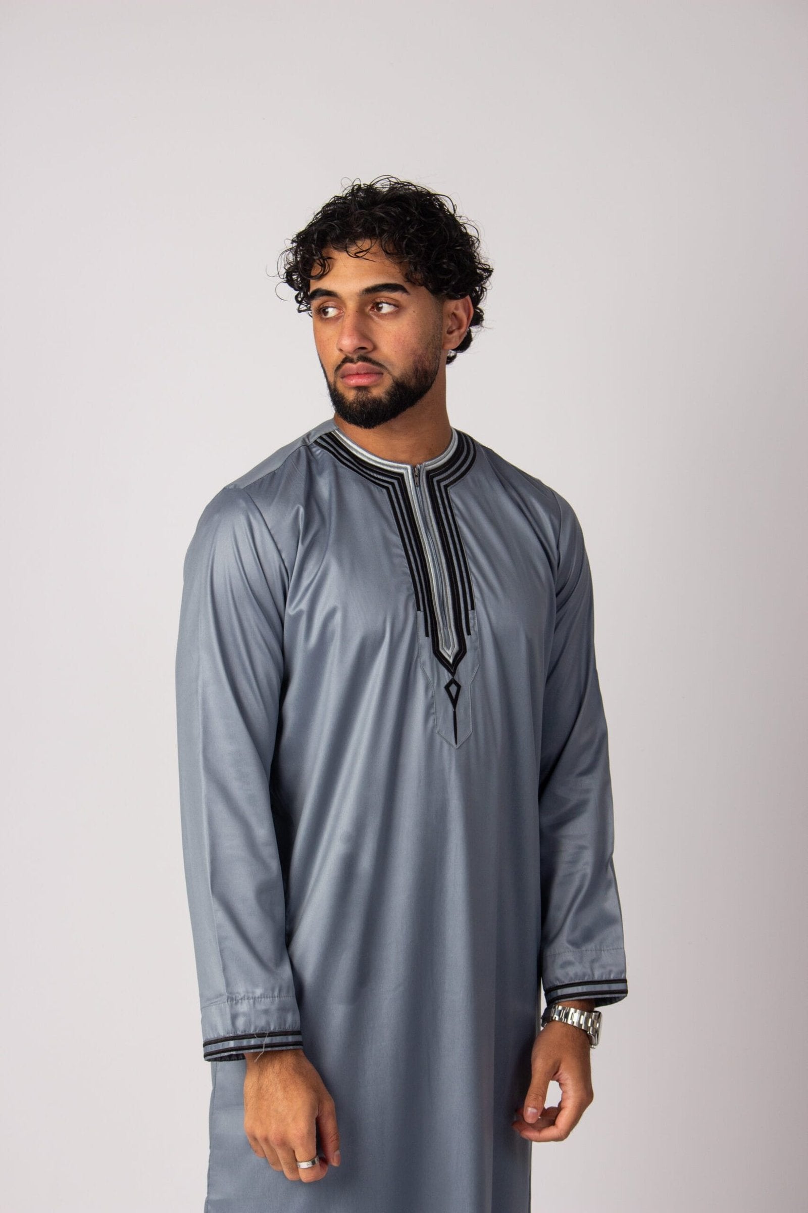 Embroidery Thobe