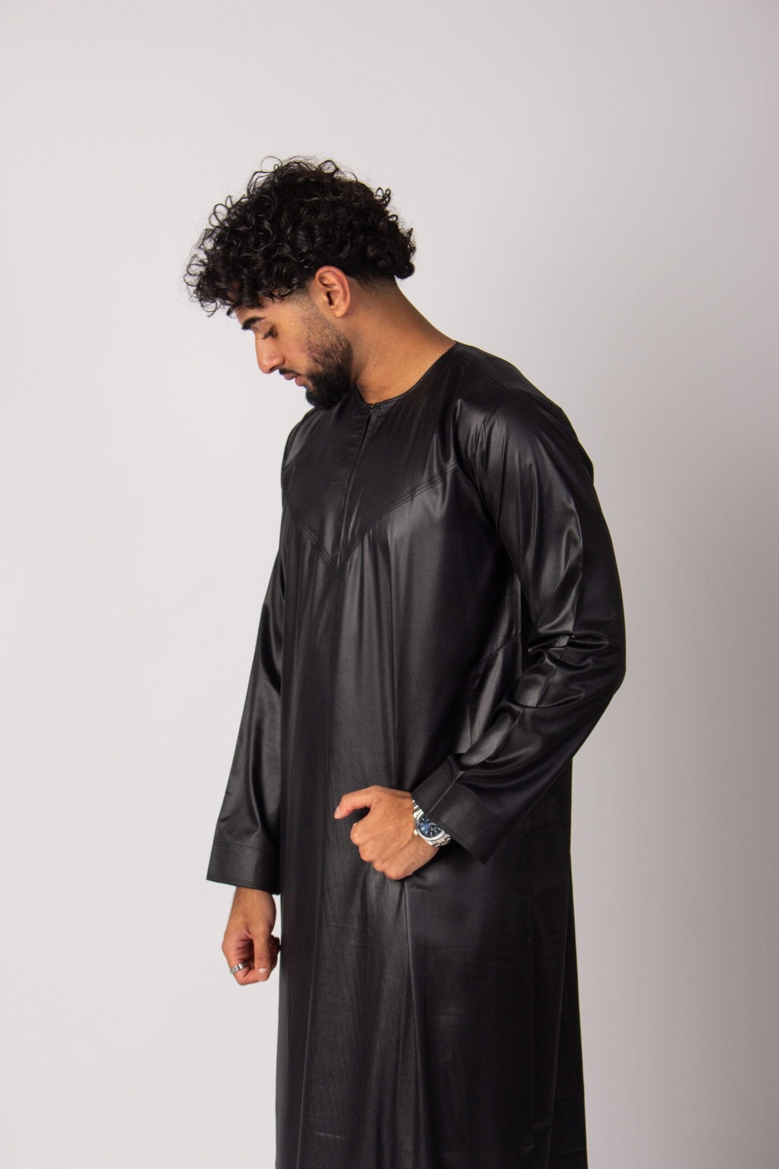 Omani Thobe
