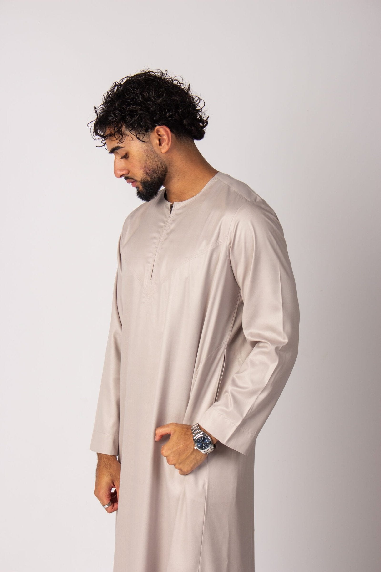 Omani Thobe