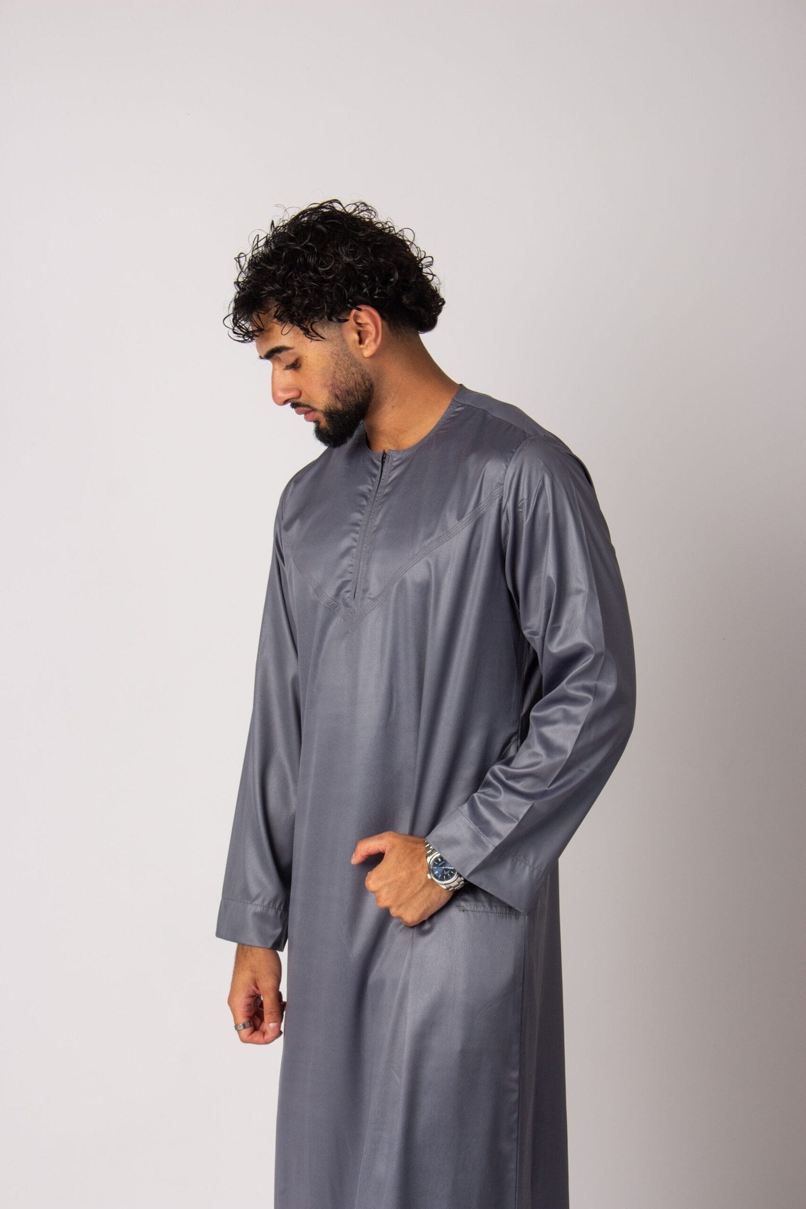 Omani Thobe