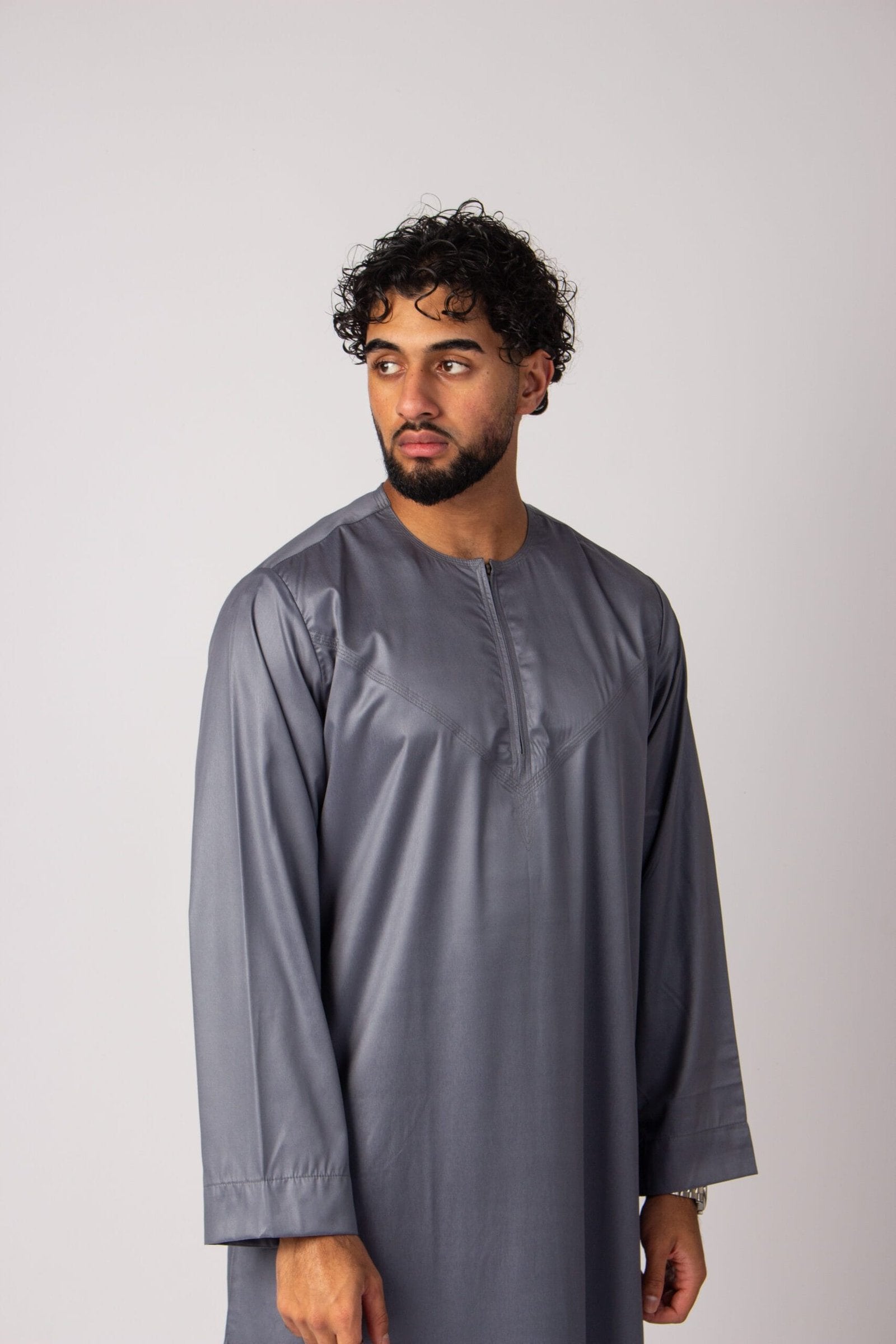 Omani Thobe