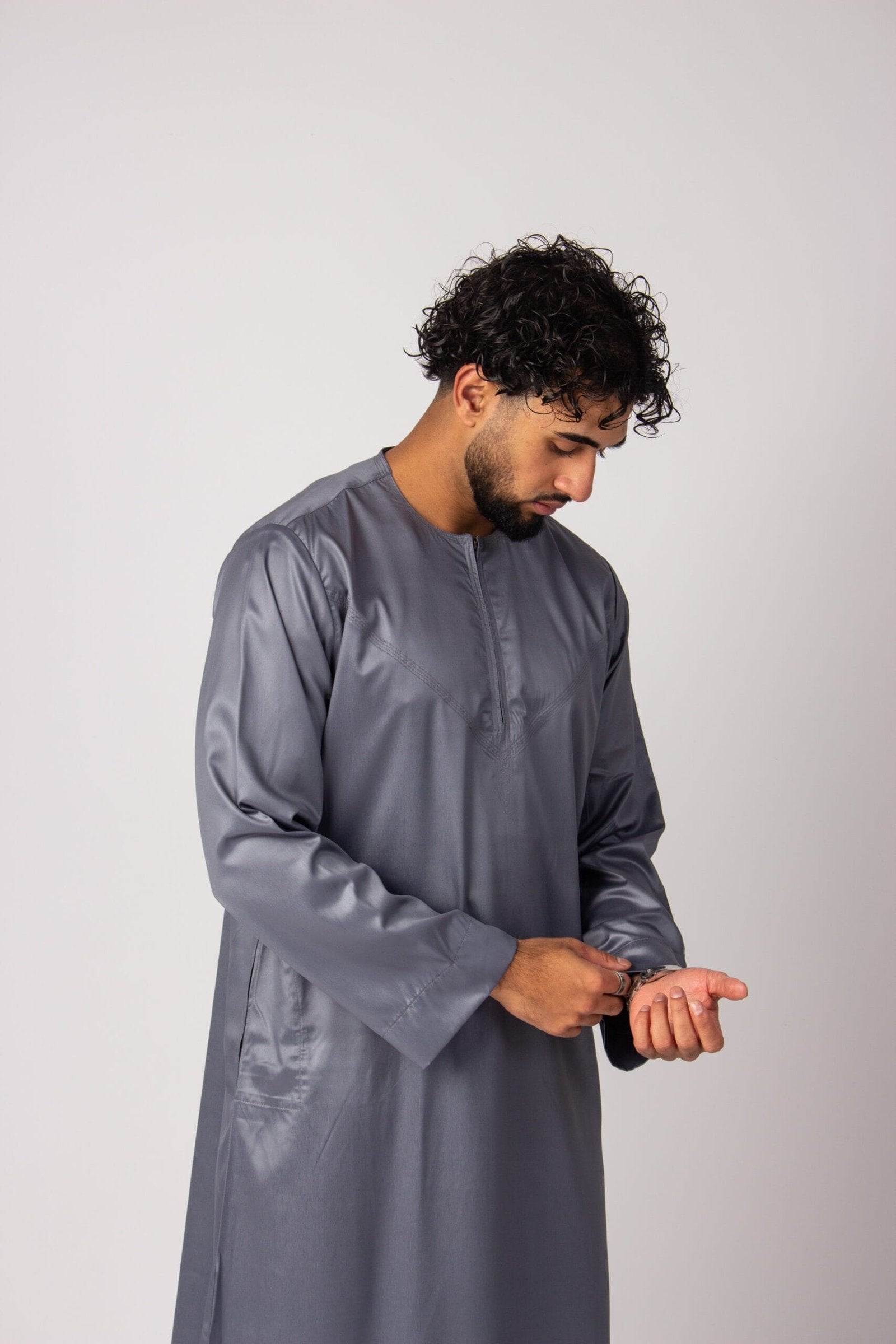 Omani Thobe