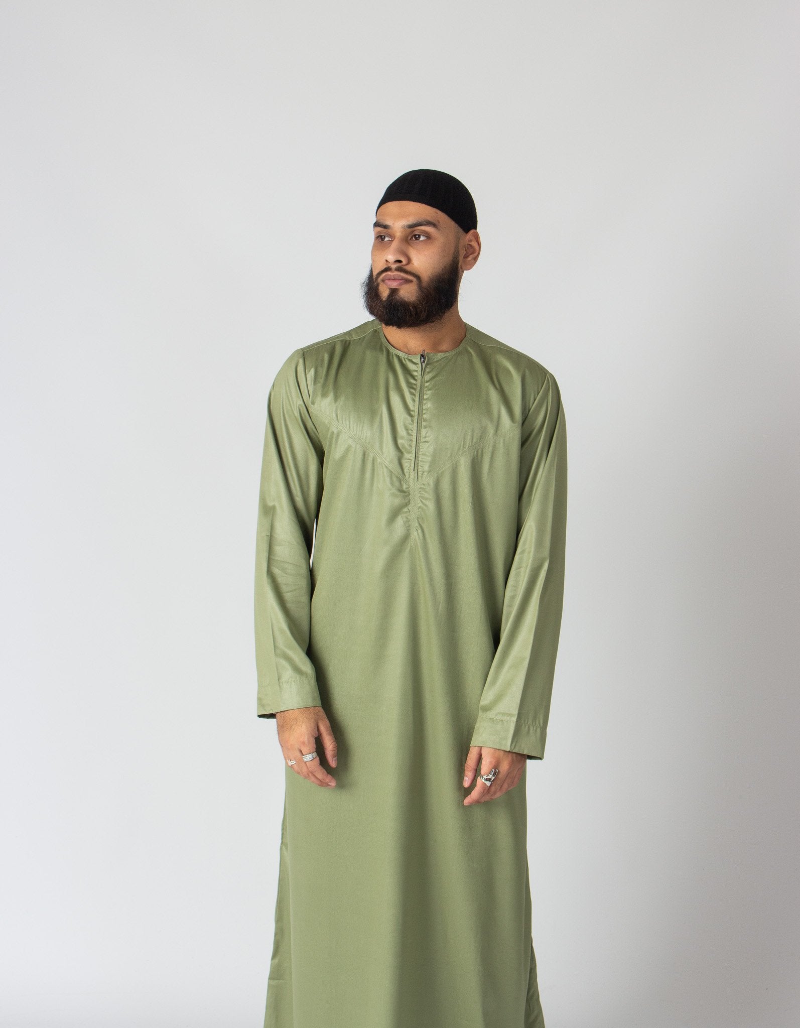 Omani Thobe