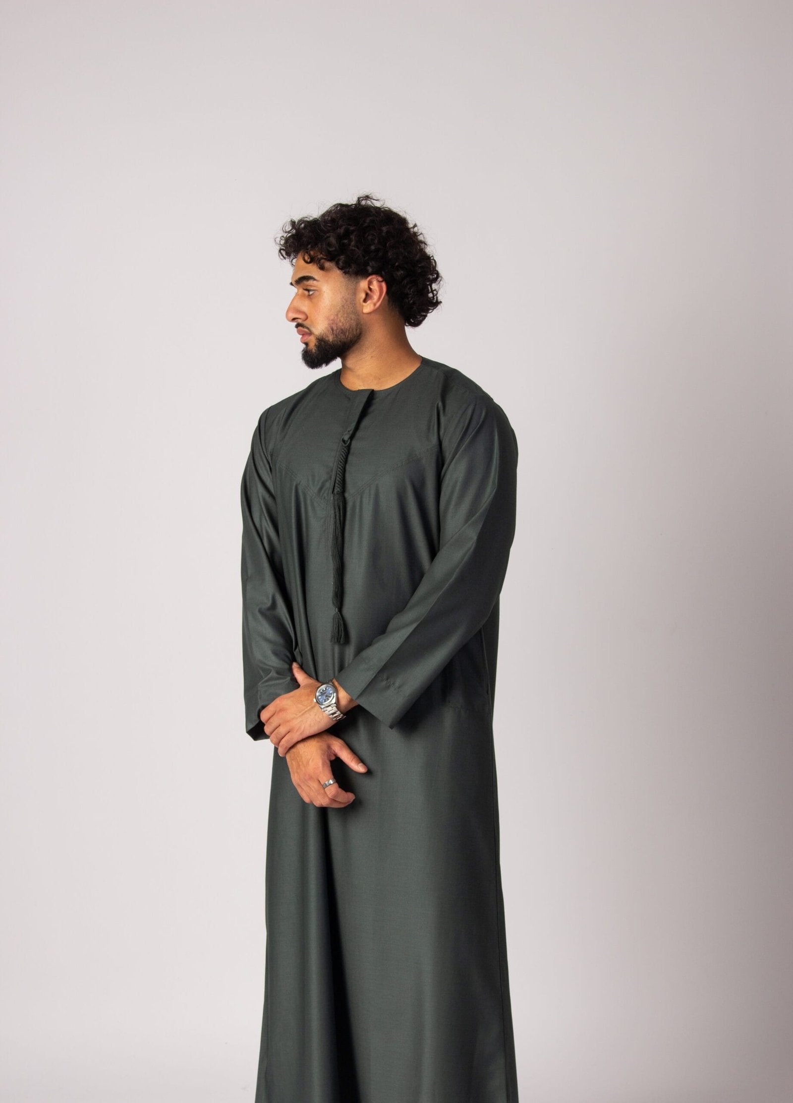 Emirati Thobe