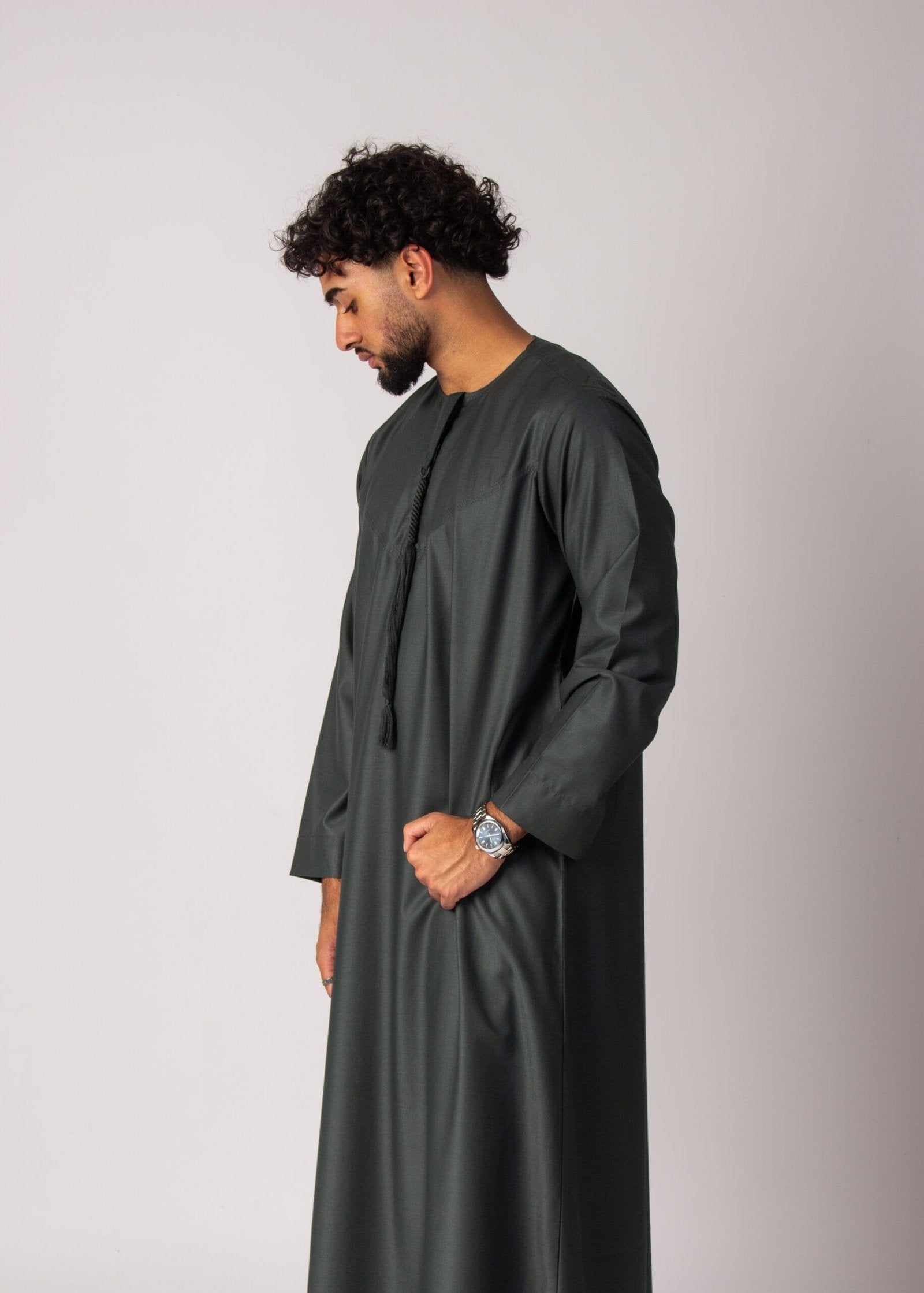 Emirati Thobe