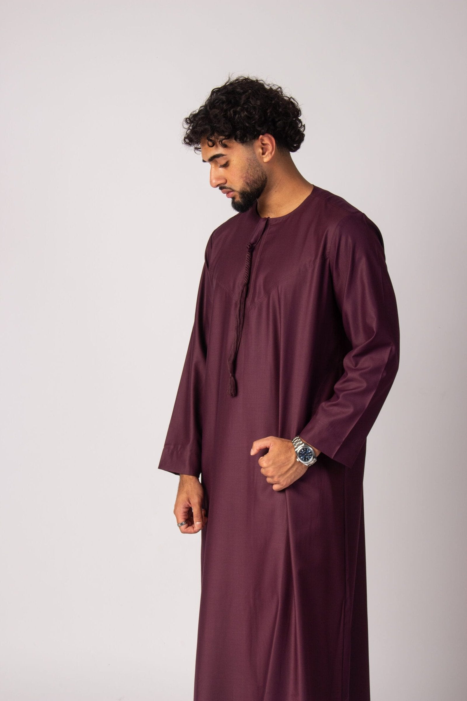 Emirati Thobe
