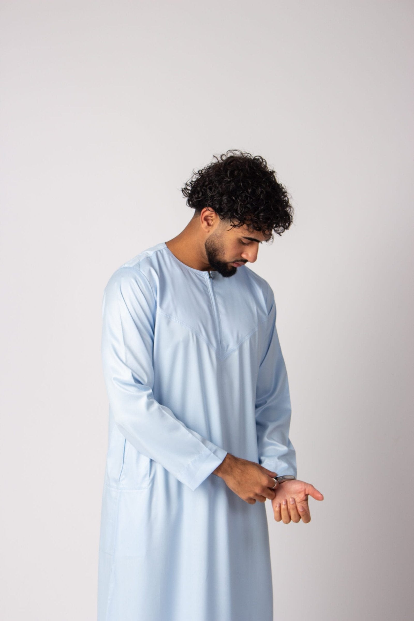 Omani Thobe