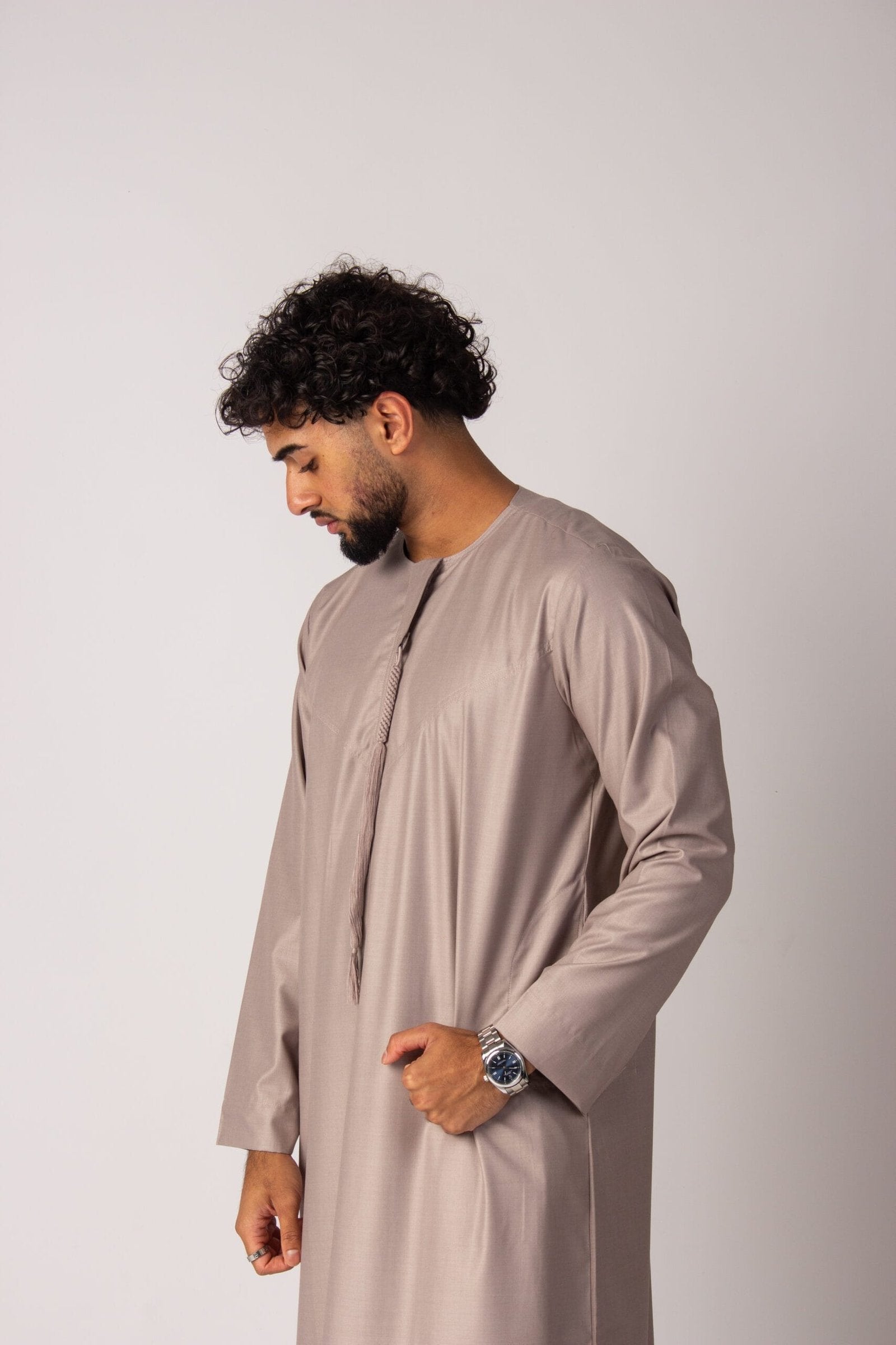 Emirati Thobe