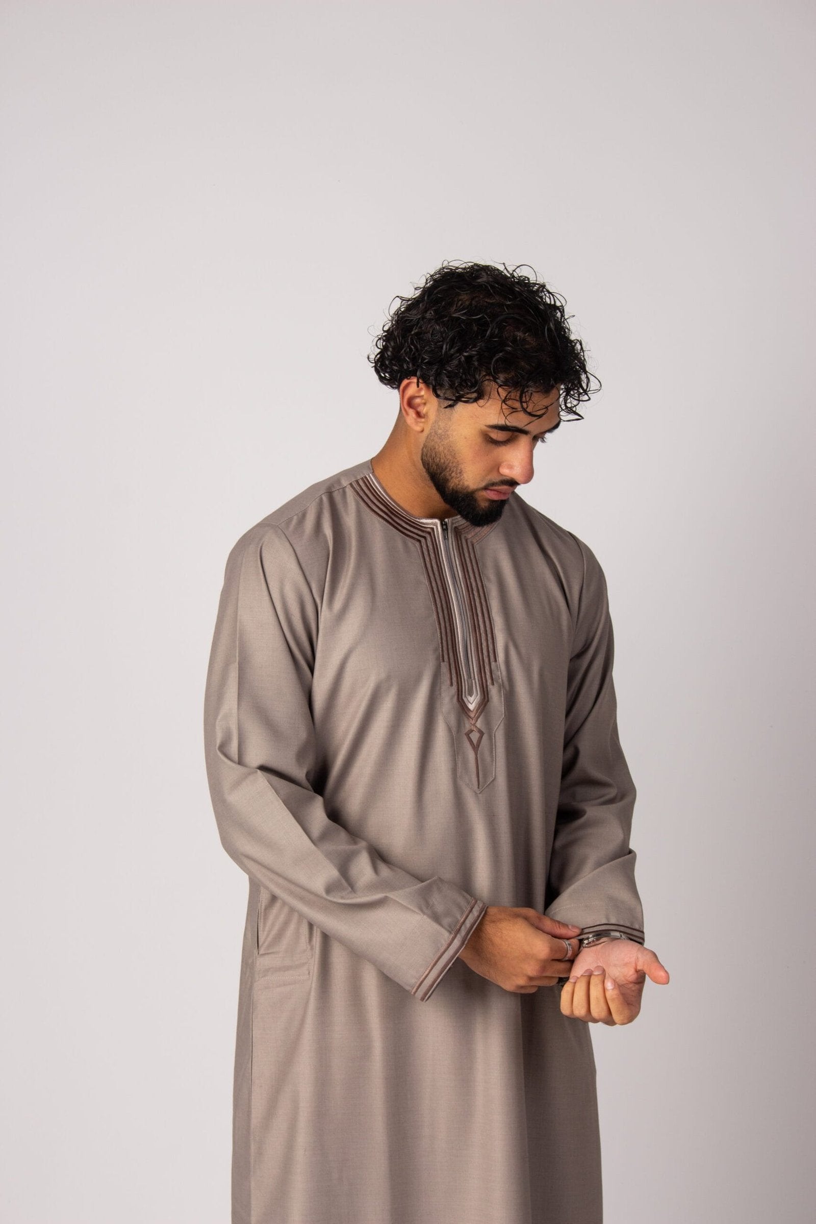 Embroidery Thobe