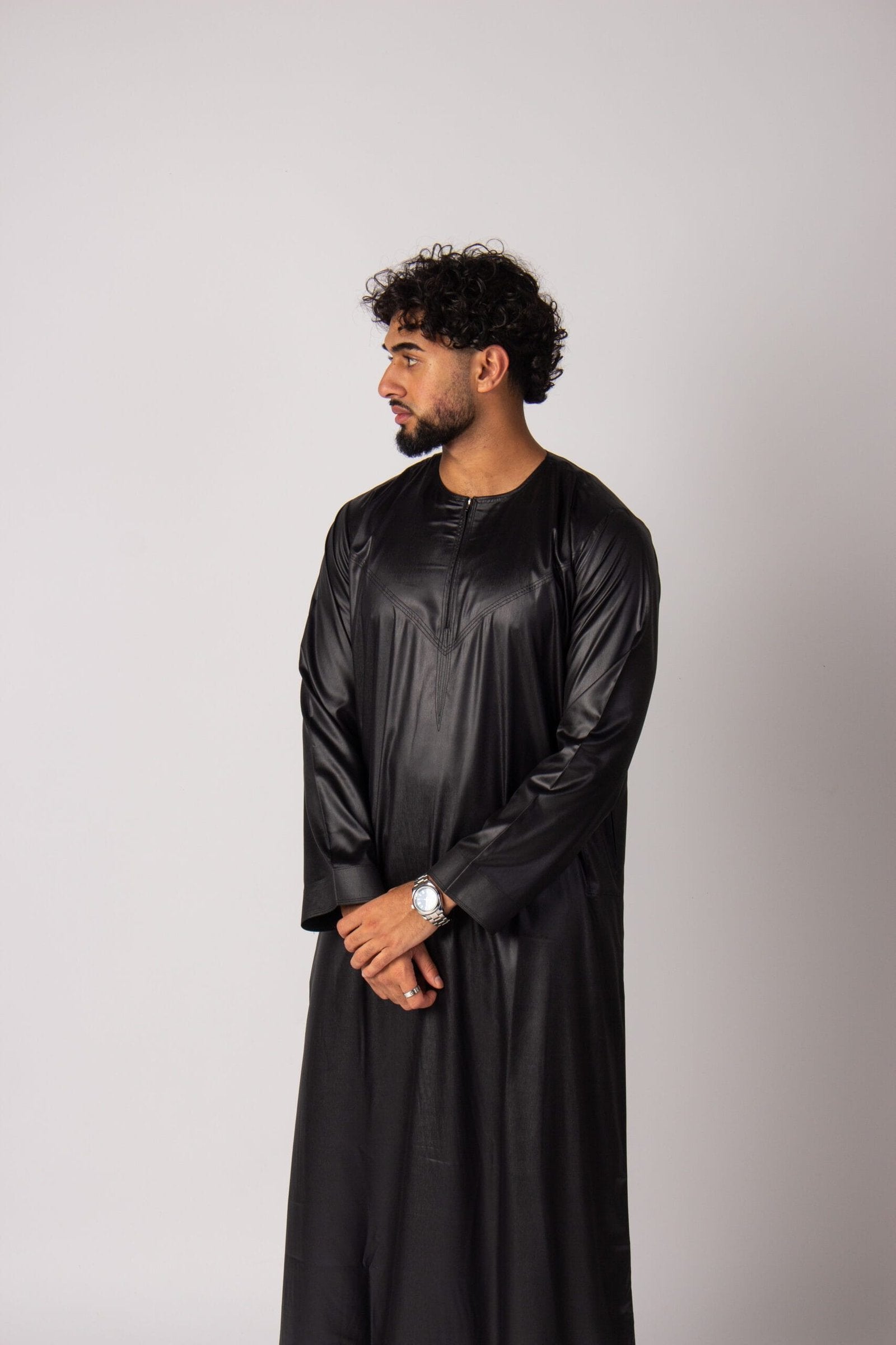 Omani Thobe