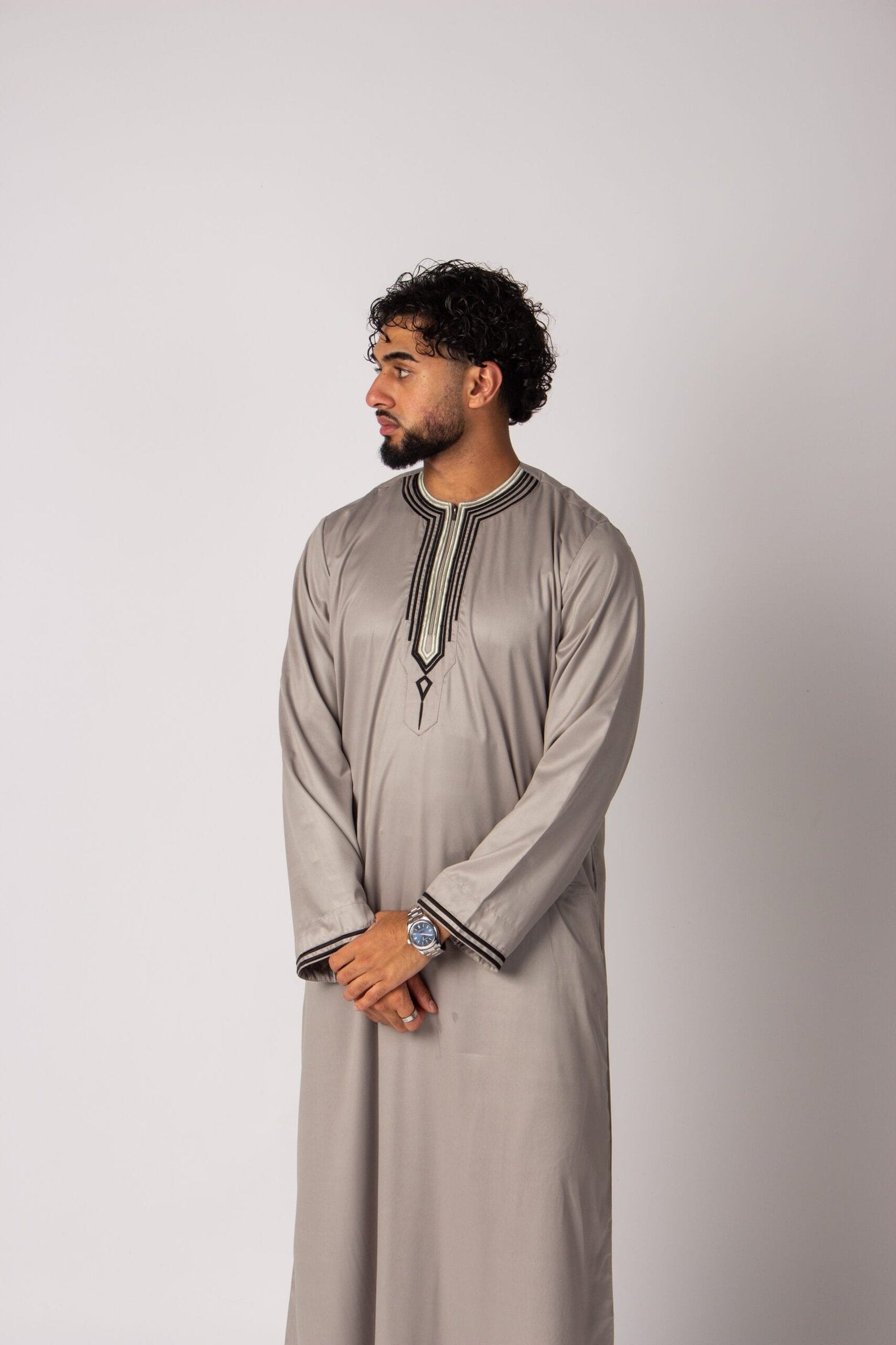 Embroidery Thobe