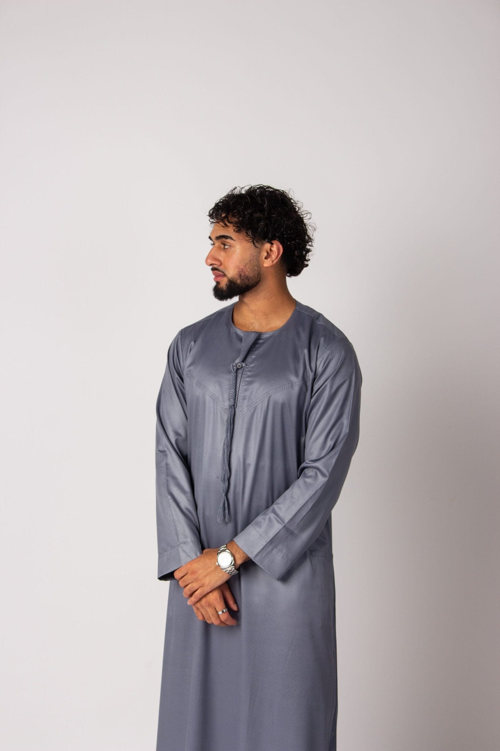 Emirati Thobe
